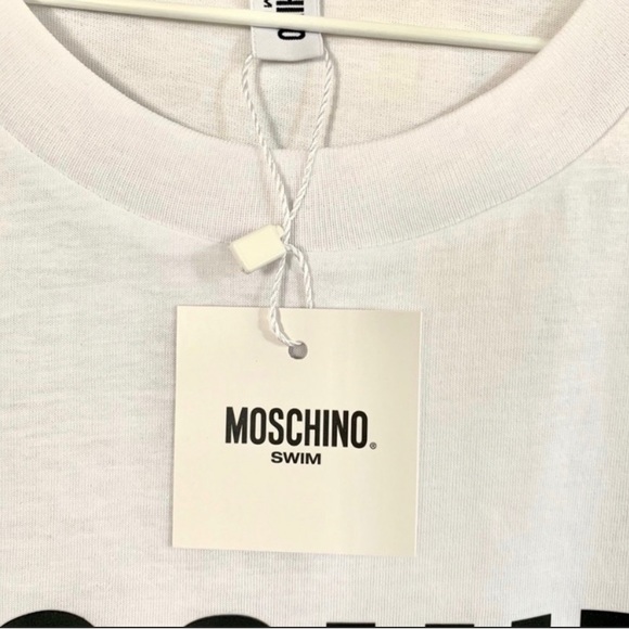 Gender Neutral Moschino TShirt🐻 - Picture 3 of 10